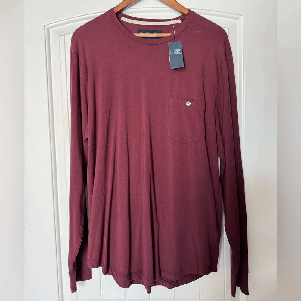 Men’s Abercrombie & Fitch Maroon Long Sleeve Shirt. Size XL